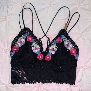 PINK Victoria’s Secret Black Floral Lace Bralette